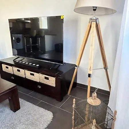 Nouveau - L'ensoleillé Terrasse&atypique - 10 Min Plages - Serenité&confort - Ideal Famille Parking Et Wifi Gratuit - Speciale Apartamento *