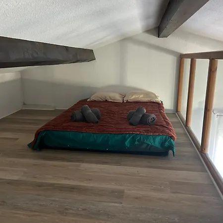 Nouveau - L'ensoleille Terrasse & Atypique - 10 Min Plages - Parking Et Wifi Gratuit Apartment *