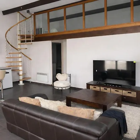 Nouveau - L'ensoleillé Terrasse&atypique - 10 Min Plages - Serenité&confort - Ideal Famille Parking Et Wifi Gratuit - Speciale *