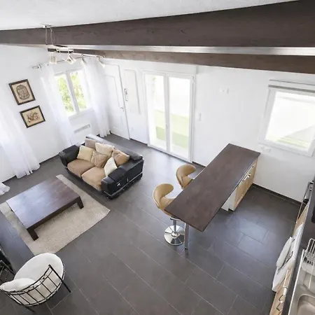 Nouveau - L'ensoleille Terrasse & Atypique - 10 Min Plages - Serenite & Confort - Ideal Famille Parking Et Wifi Gratuit - Speciale Apartamento