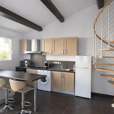 Nouveau - L'ensoleille Terrasse & Atypique - 10 Min Plages - Serenite & Confort - Ideal Famille Parking Et Wifi Gratuit - Speciale Apartamento